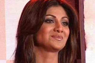 Shilpa picks up 33 pc stake in UK Gourmet group