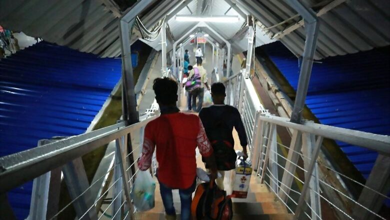 Rail Fare Row: Karnataka, Maharashtra, Kerala Not Paying for Migrant Labourers' Travel
