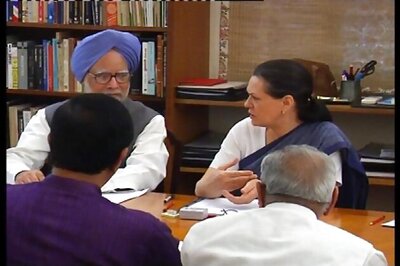 Cabinet meet today to discuss dissolving Andhra Assembly