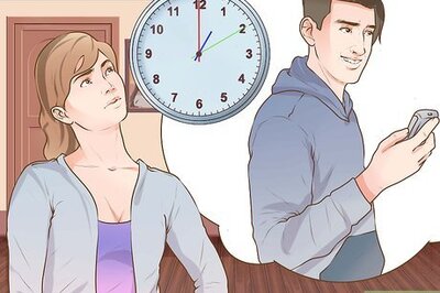 How to Get Your Boyfriend to French Kiss You when He Doesn't Know How to