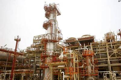 US pushing India to 'wean' from Iran oil