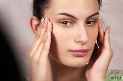 How to Make Your Nose Look Smaller with Makeup & Contouring