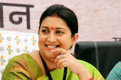 Smriti Irani Says Textiles Industry Should Stop Seeking Packages, Govt Finances Already Strained