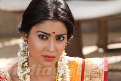 Shriya Saran to play the lead in 'Pavithra'