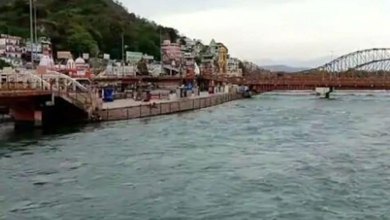 UP Couple Jumps into Ganga Canal After Families Disapprove of Relationship Due to Caste Difference