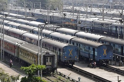 Delhi HC Declines to Entertain PIL for Framing Rules on Stoppage of All Types of Trains