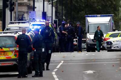 11 Injured as Car Hits Pedestrians Near London Museum, Terrorism Ruled Out
