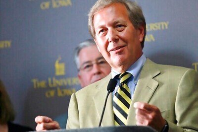 U Of Iowa President To Retire As School Faces Challenges