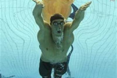 Goggle glitch fails to stop Phelps' gold-winning spree