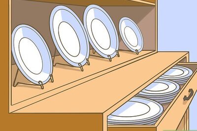 How to Stand up Plates in a China Cabinet