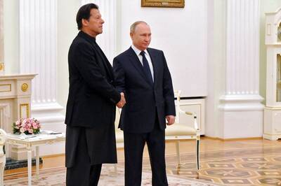 Kashmir Issue Finds Spotlight in Imran Khan's Meet with Putin as Russia Invades Ukraine