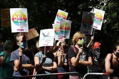 Thousands march in Berlin to protest coronavirus curbs