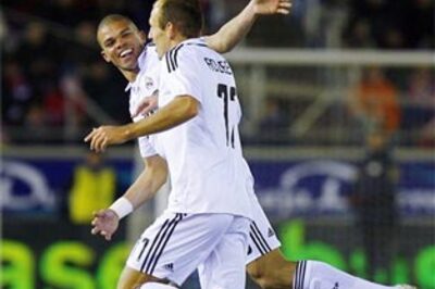 Record-breaking Raul helps Real Madrid beat Numancia
