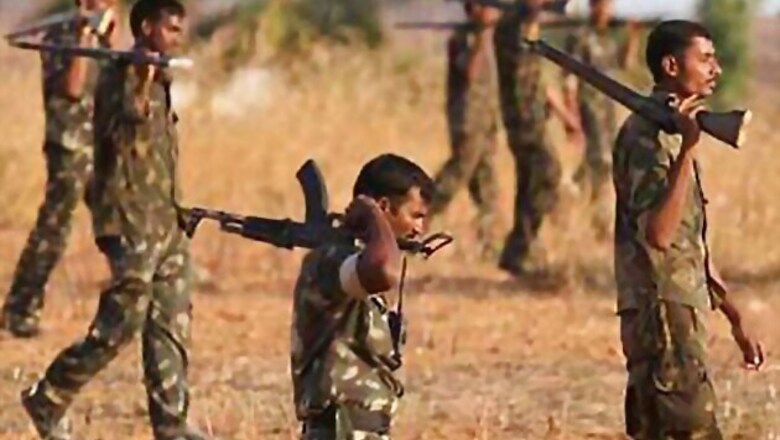 Twelve Naxals surrender in Kanker district