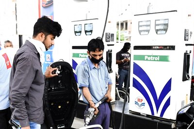 Petrol Prices Above Rs 100 In Mumbai, Kolkata, Chennai; Check Today's Fuel Rates Here