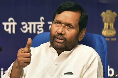 E-Commerce Guidelines to Be Made Mandatory Under New Consumer Protection Law, Says Ram Vilas Paswan