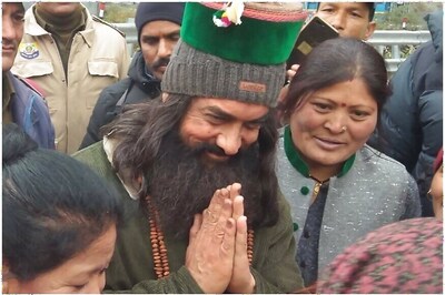 Aamir Khan Looks Unrecognisable in Long Beard and Himachali Outfit on Laal Singh Chaddha Shoot