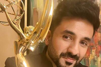 Emmy Award Winner Vir Das Becomes FIRST Indian Comedian To Perform At Apollo Theatre Stage In London