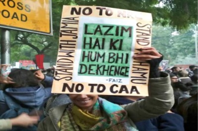 Ridiculous to Paint Faiz's 'Hum Dekhenge' as Anti-Hindu, Say Poets and Writers