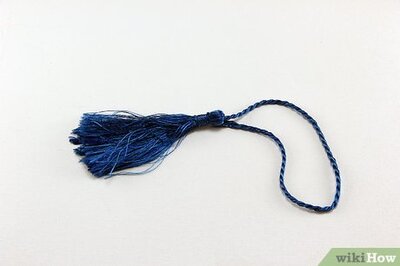 How to Put a Tassel on a Cap