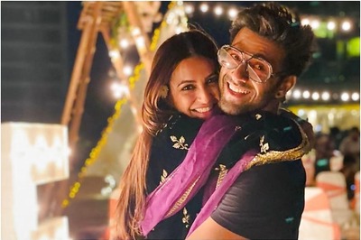 Pulkit Samrat, Kriti Kharbanda Are Painting Social Media Red with Romantic Pics