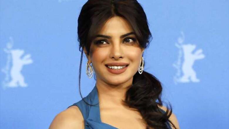 Don't get typecast, Farhan warns Priyanka