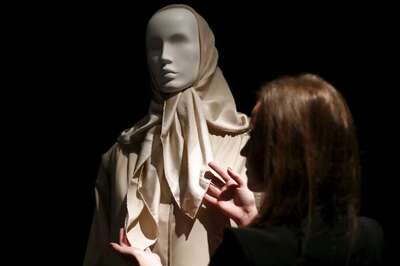 Glam Up Your Monsoon Look With Right Scarves And Jewellery