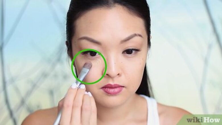 How to Apply Base Makeup