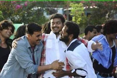 Thalapathy Vijay Did Cameo In This Akshay Kumar Movie, Any Guesses?