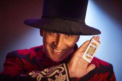 Akshay Kumar Transforms into Magician As He Shares His First Look from 'Atrangi Re'
