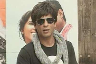 SRK's surgery goes well |  Watch