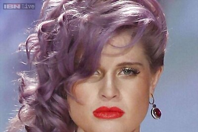 Kelly Osbourne laughs off pregnancy rumours