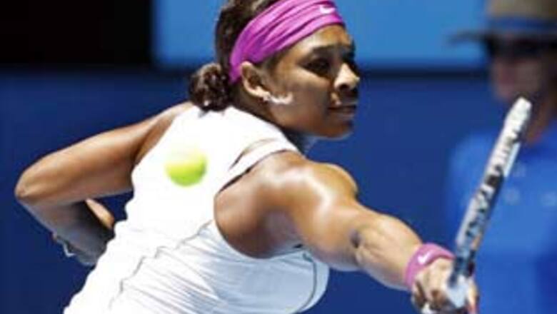 Serena beats Dulko in straight sets, moves to Rd 3
