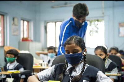 Karnataka Govt Explores Plans to Establish Nehru Stream Labs in Schools