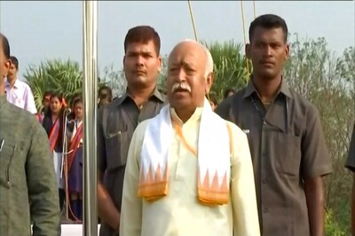 Mohan Bhagwat Hoists Tricolour in Left-ruled Kerala Again, This Time at Sangh-run School