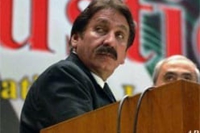 Protests over CJ case in Pak continues