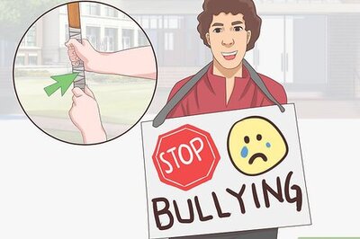 How to Make Protest Signs