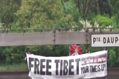 Watch: Tibetan Activists ‘Greet’ Xi Jinping In Paris By Unfurling Tibet Flag Above His Motorcade
