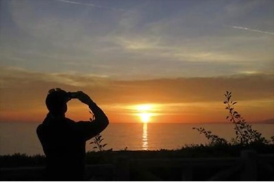 Sun shoots off huge flare directed towards Earth