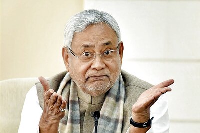 Nitish Launches Veiled Attack on Tejashwi, Draws Angry Retort from Lalu's Son