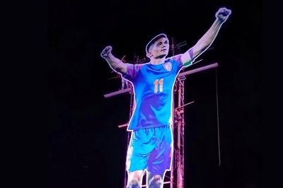 Kerala Fans Put Up 40-feet Tall Cutout of Sunil Chhetri ahead of 2022 FIFA World Cup
