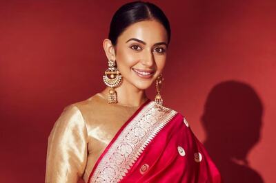 In Red Chand Buta Saree, Rakul Preet Singh Sets Internet On Fire