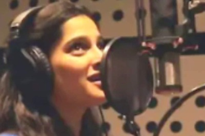 Priya Bapat-starrer Marathi Play Titled Jar Tar Chi Goshta Completes 100 Shows