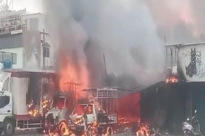 Death Toll in Fire Incident at Cracker Godown in Bengaluru Rises to 16