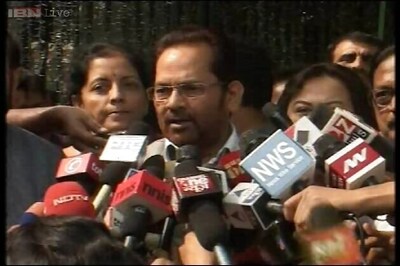 BJP meets EC, files complaint against Rahul for election speeches