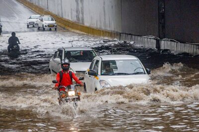 Cyclone Mandous Effect: Rain Lash Parts of K’taka, More Showers Expected till Dec 16; Yellow Alert in 3 Districts