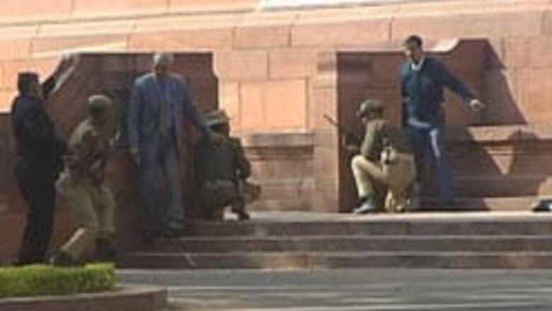 Dec 13 widows wait for compensation