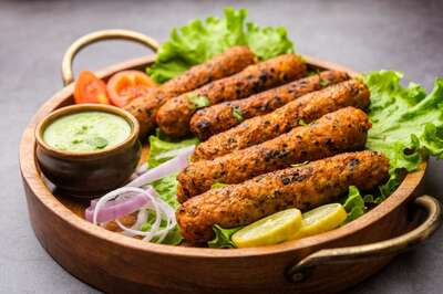 Enjoy Lip Smacking Mutton Seekh Kebab Rolls With This Recipe