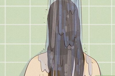 How to Feather Hair Around Your Face