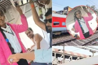 Passengers Get Suspicious at ‘TTE’ Checking Tickets, Collecting ‘Fines’. This is What Happens Next